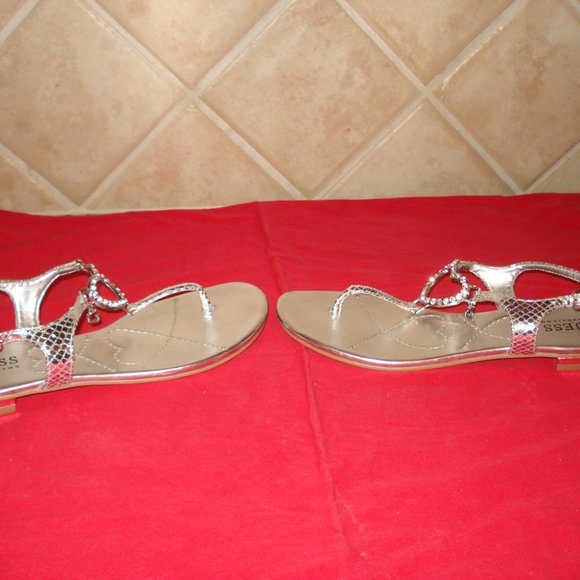 Used - Guess Marciano Silver Thong Sandal - Size 6 - Picture 4 of 6